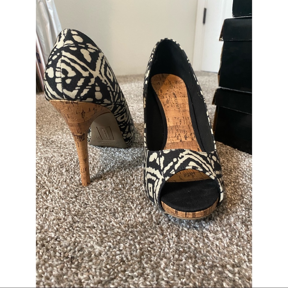 Black and White Open-toed heels